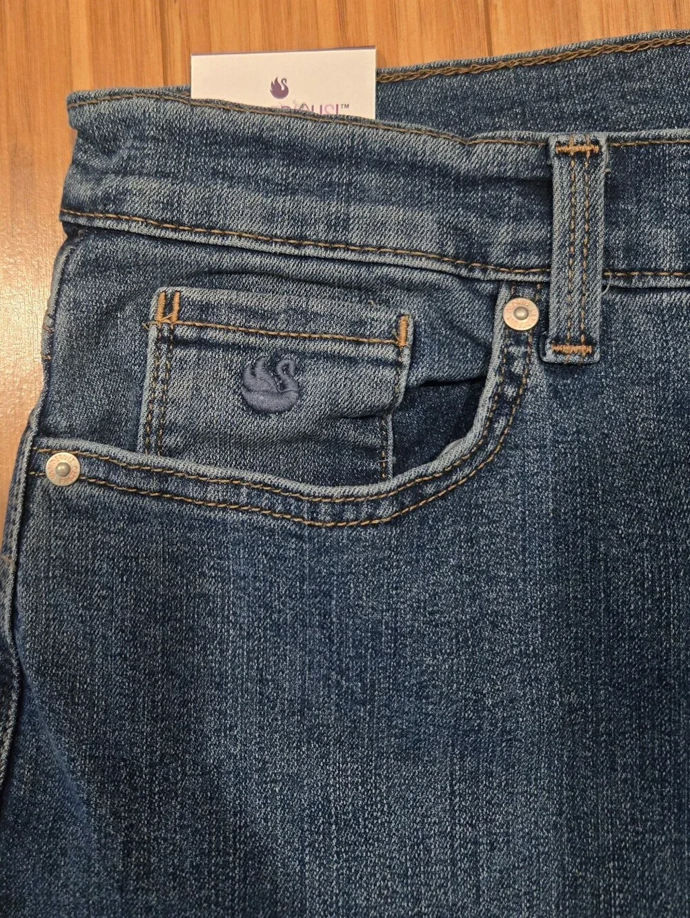 Gloria Vanderbilt women high